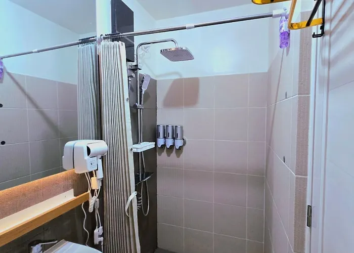 1br Spacious Cozy Chillout Hub At Grand View Tower Aparthotel