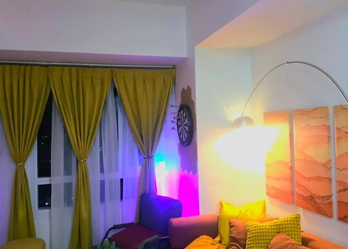 1br Spacious Cozy Chillout Hub At Grand View Tower Aparthotel