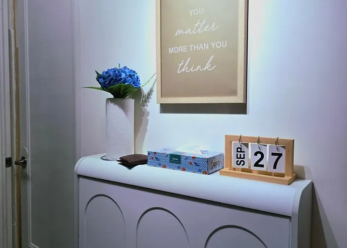 1br Spacious Cozy Chillout Hub At Grand View Tower